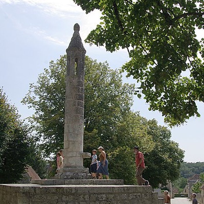 Photo de Lanterne des morts de Ciron