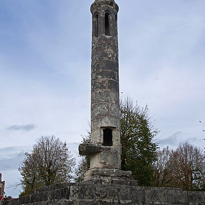 Photo de Lanterne des morts de Ciron