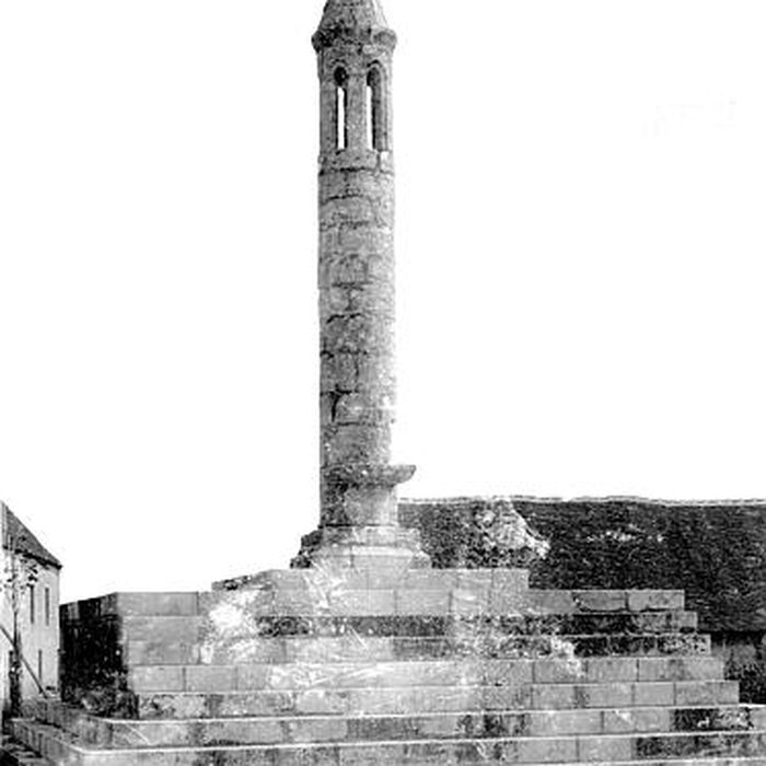 Photo de Lanterne des morts de Ciron