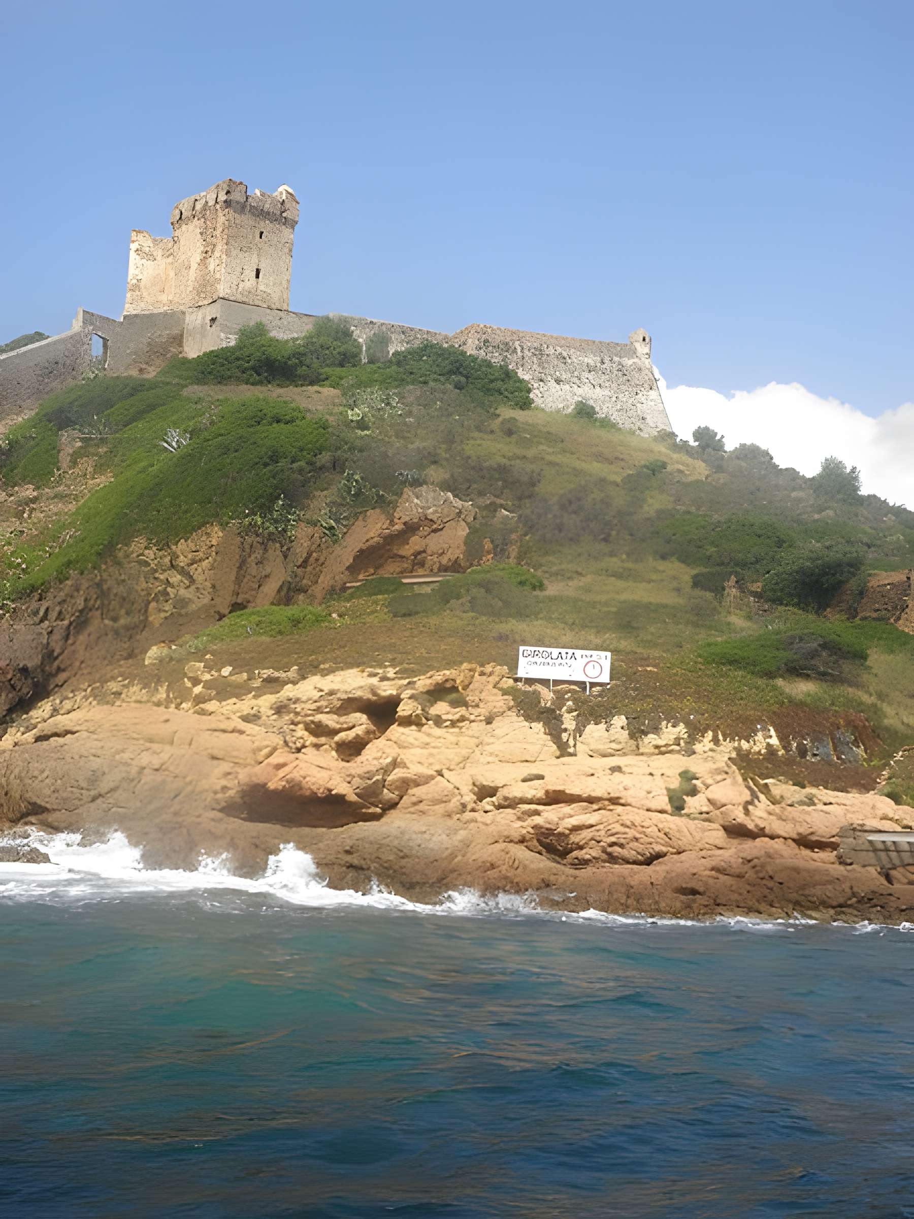 Fortin de Girolata à Osani