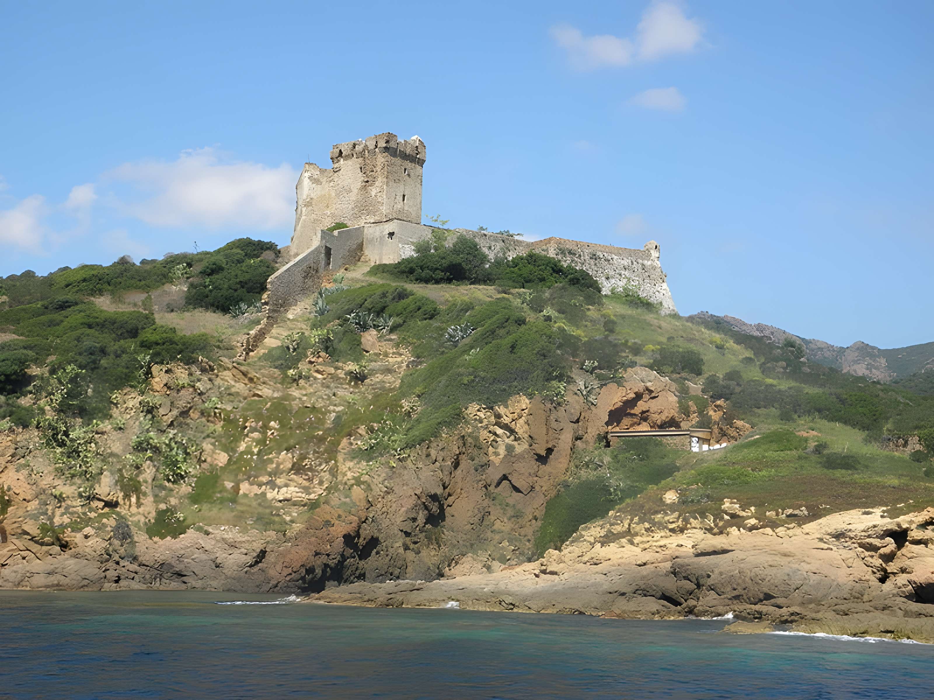 Fortin de Girolata à Osani