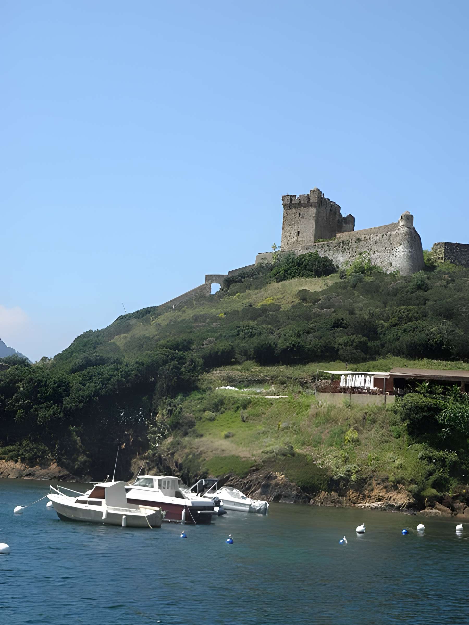 Fortin de Girolata à Osani