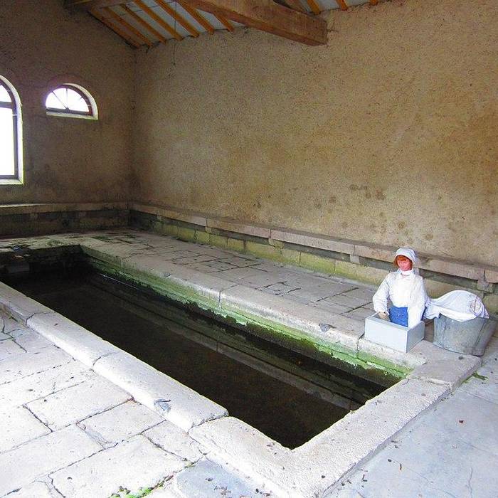 Photo de Lavoir et fontaine de Lacroix-sur-Meuse