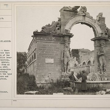 Lavoir et fontaine de Lacroix-sur-Meuse