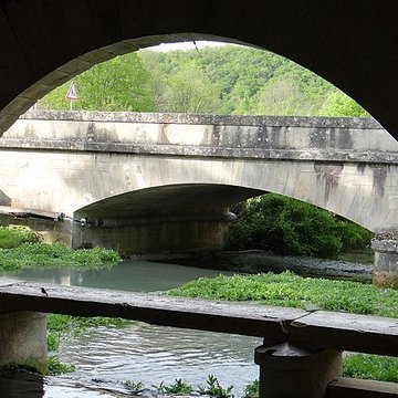 Lavoir de Voutenay-sur-Cure