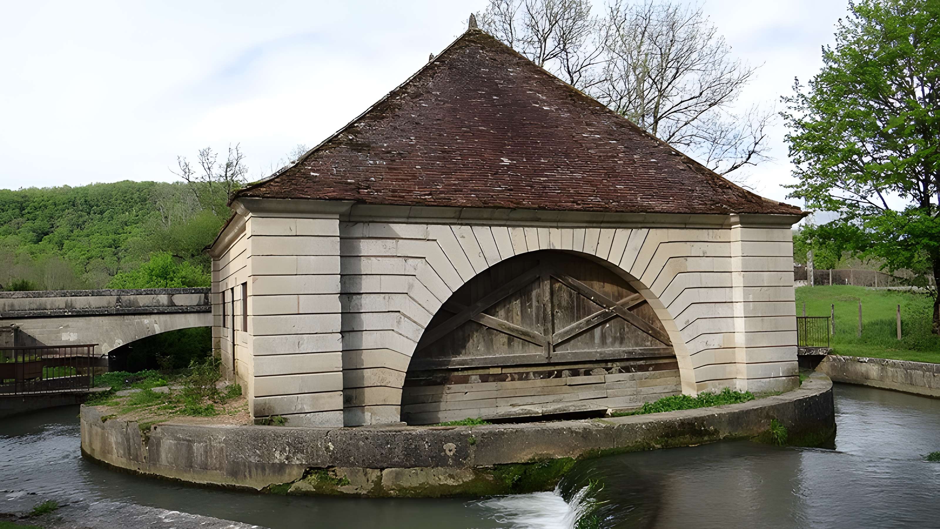 Lavoir de Voutenay-sur-Cure