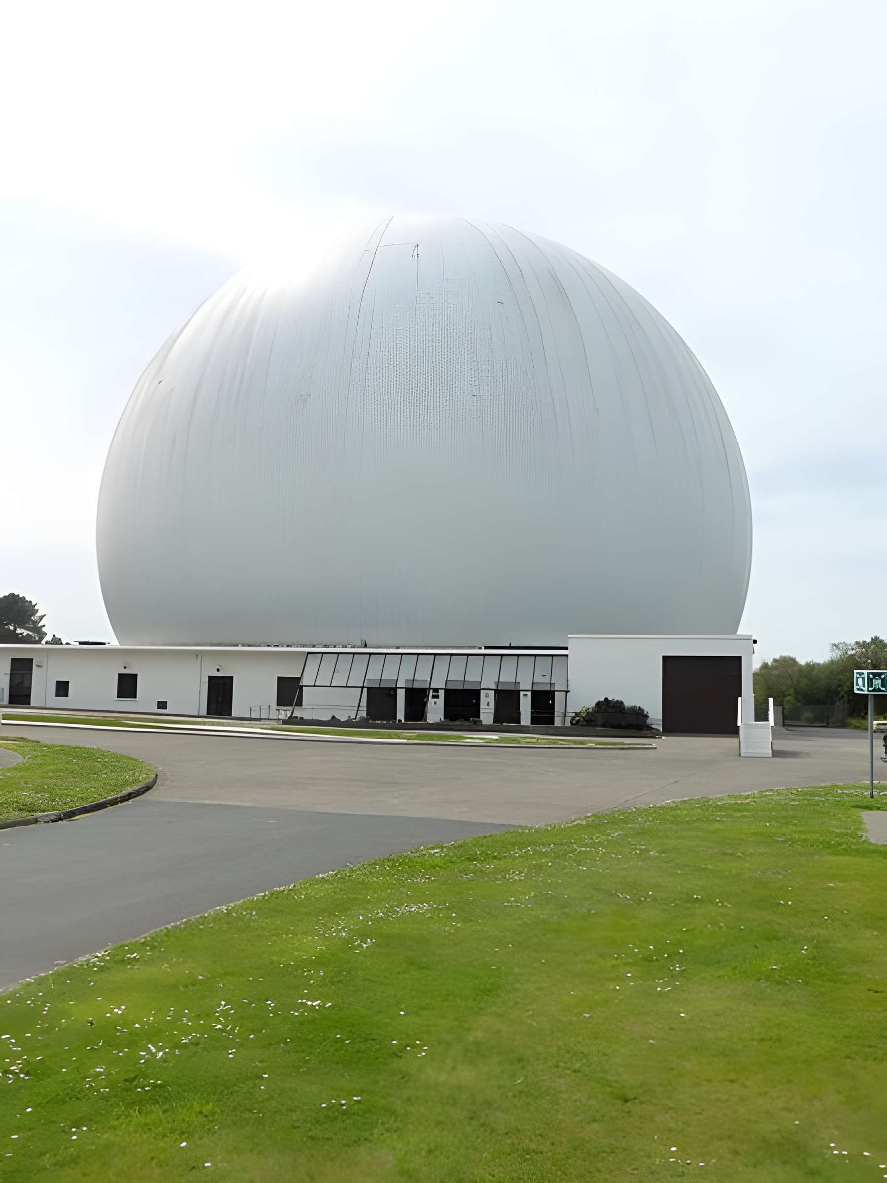 Le Radôme à Pleumeur-Bodou