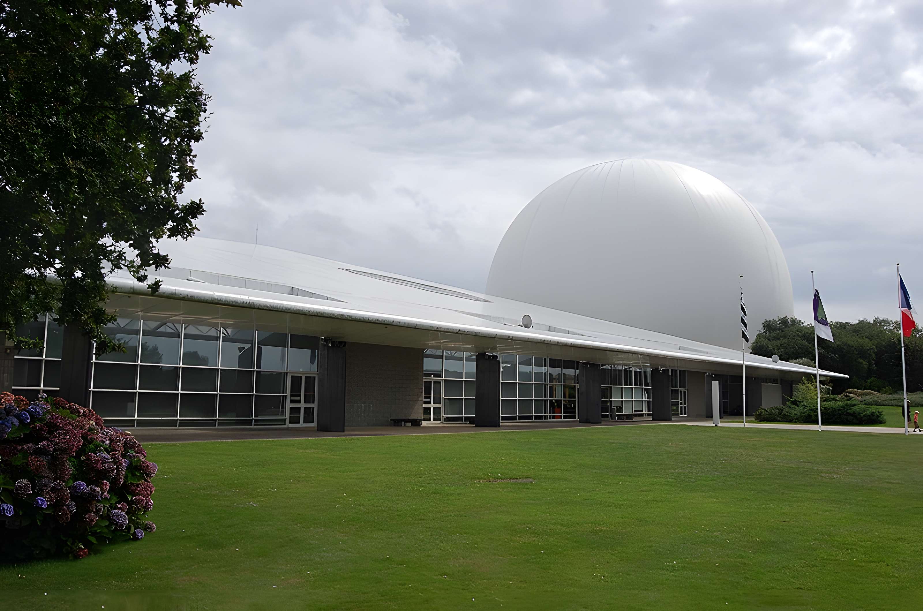 Le Radôme à Pleumeur-Bodou