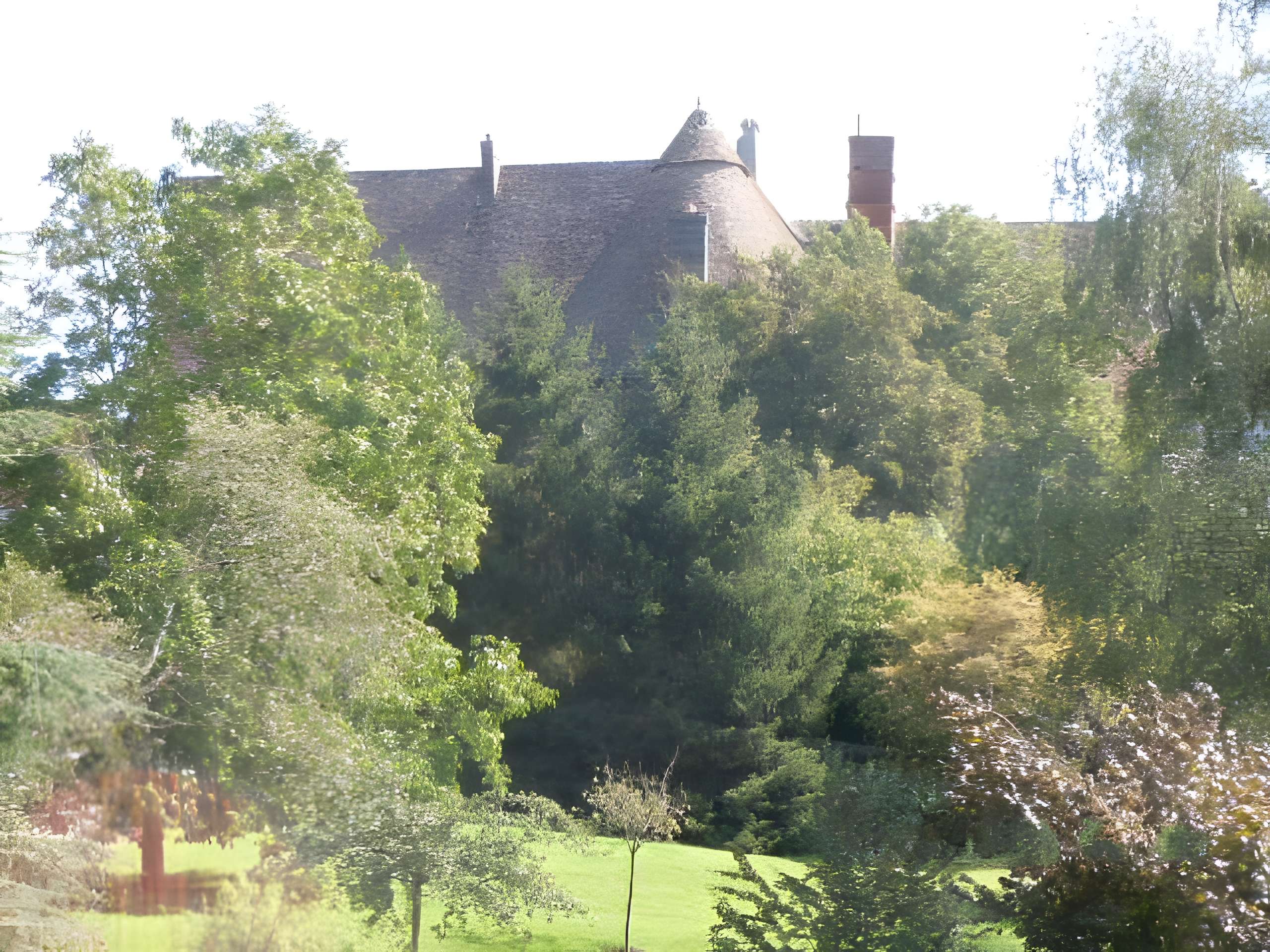 Le Vieux Château de Neubourg