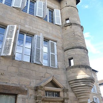 Logis 18 Place de la République à Saint-Léonard-de-Noblat