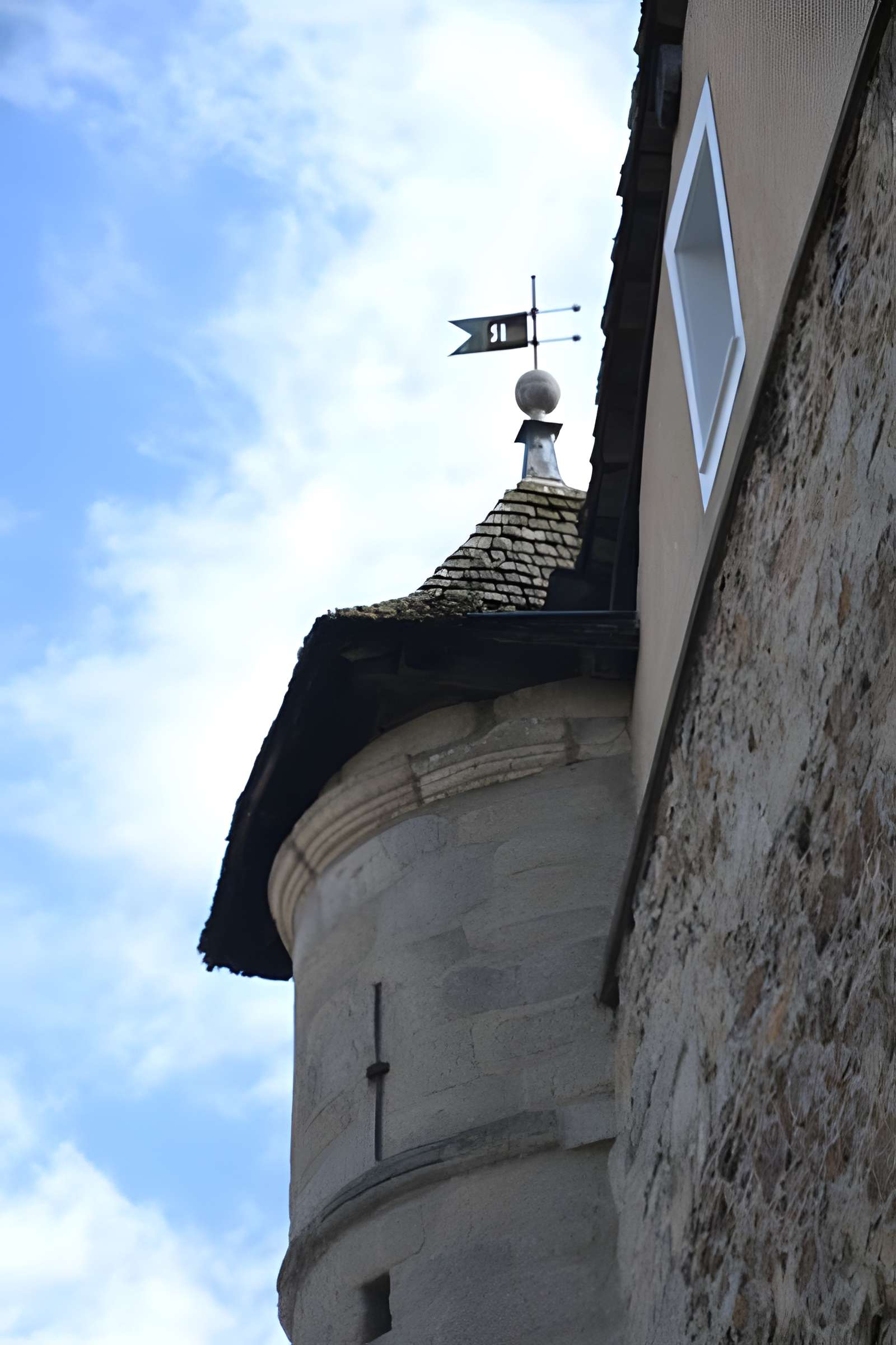 Logis 18 Place de la République à Saint-Léonard-de-Noblat