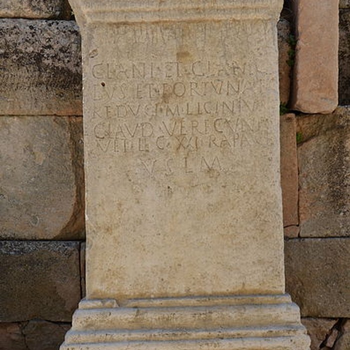 Photo de Fouilles du Glanum à Saint-Rémy-de-Provence