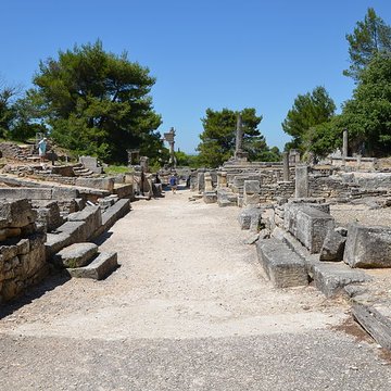 Fouilles du Glanum à Saint-Rémy-de-Provence