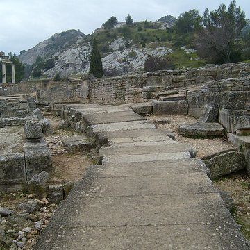 Fouilles du Glanum à Saint-Rémy-de-Provence