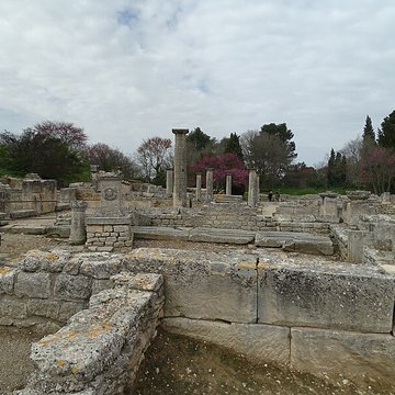 Fouilles du Glanum à Saint-Rémy-de-Provence