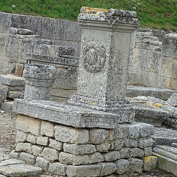 Fouilles du Glanum à Saint-Rémy-de-Provence