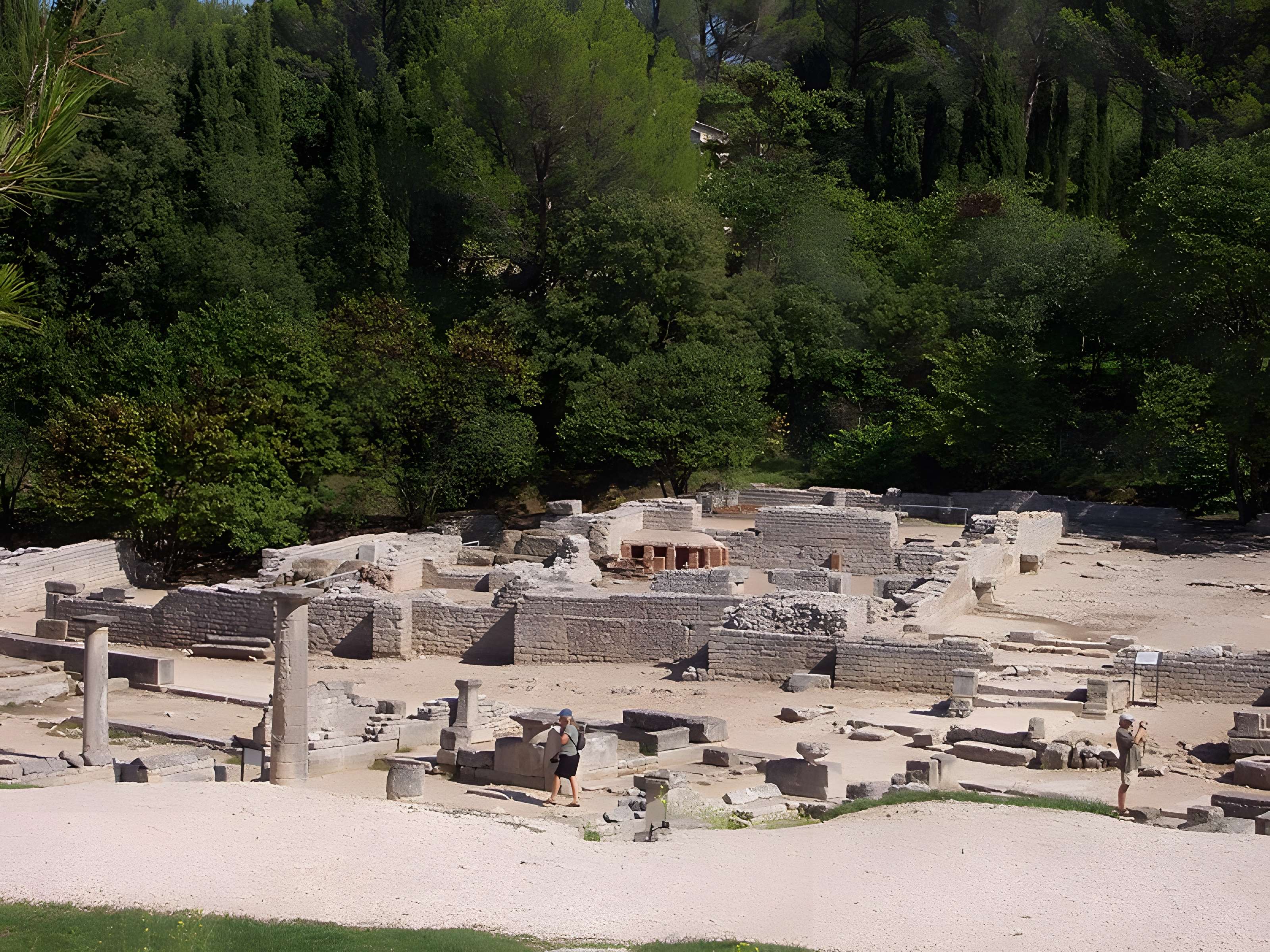 Fouilles du Glanum à Saint-Rémy-de-Provence
