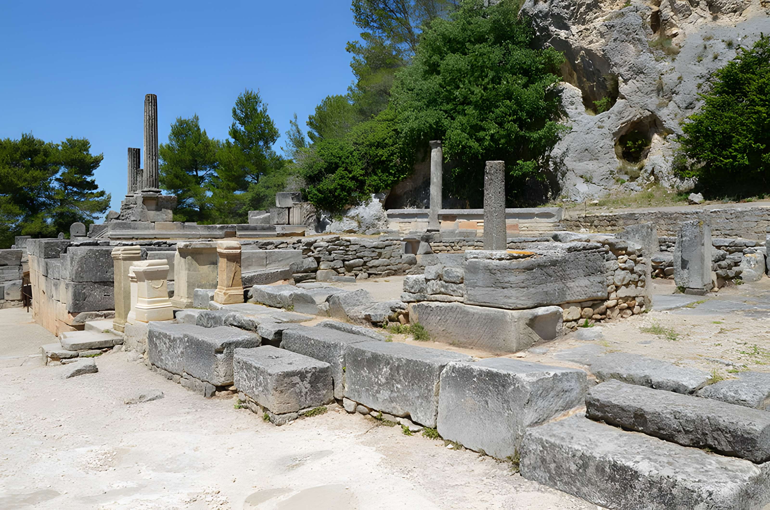 Fouilles du Glanum à Saint-Rémy-de-Provence