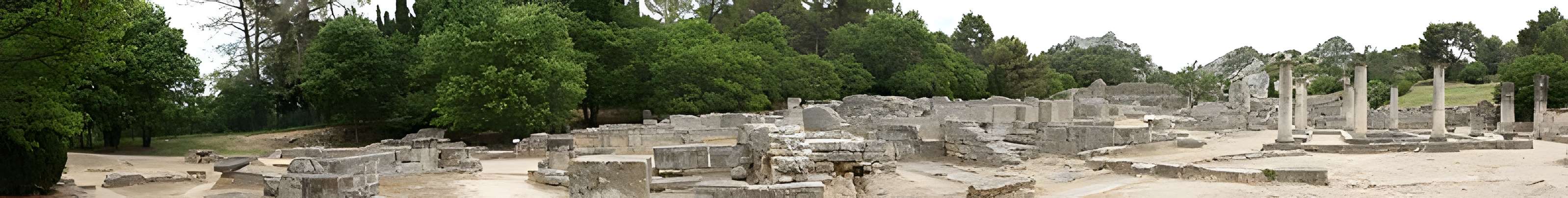 Fouilles du Glanum à Saint-Rémy-de-Provence