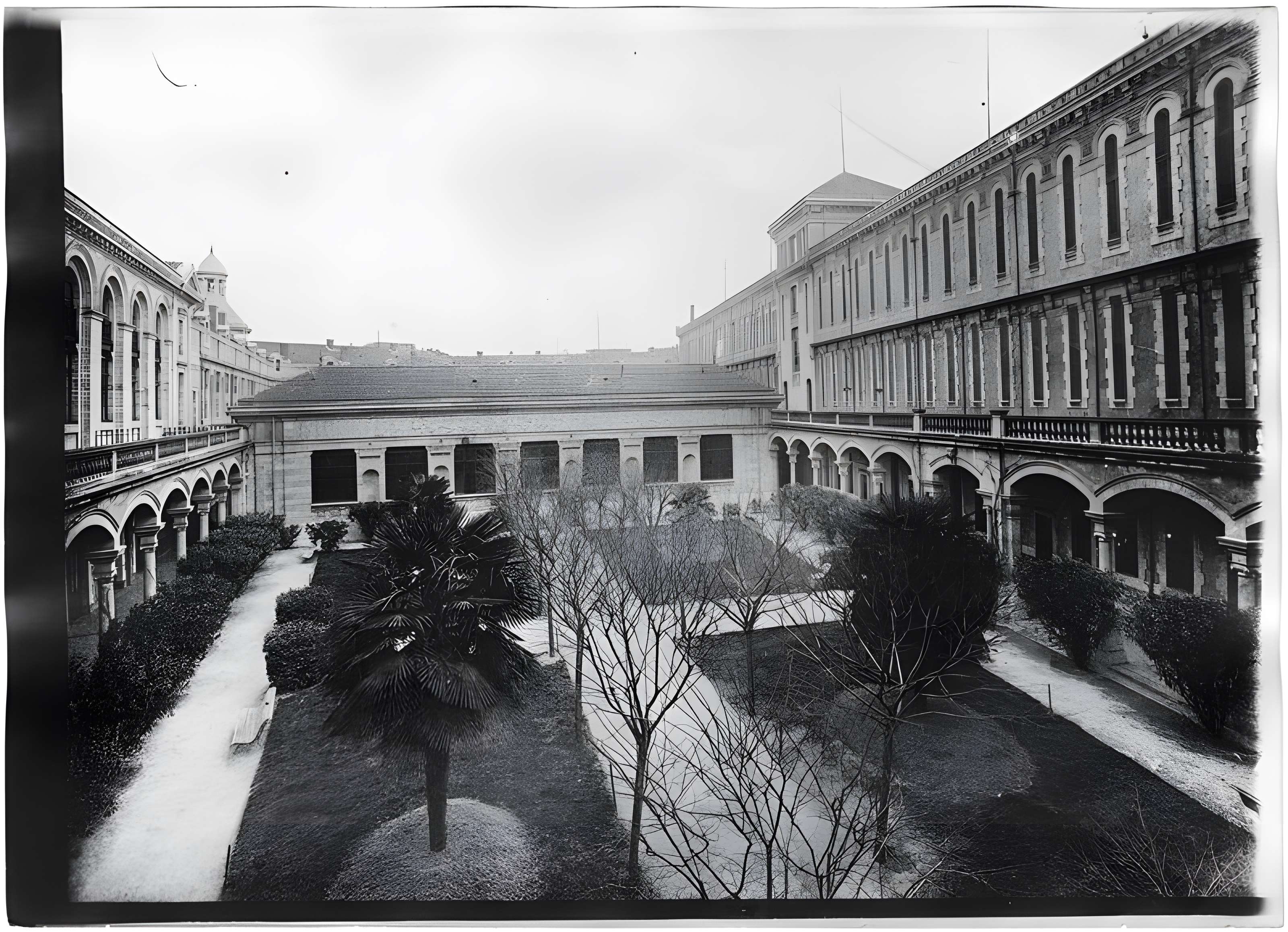 Lycée Alphonse-Daudet de Nîmes