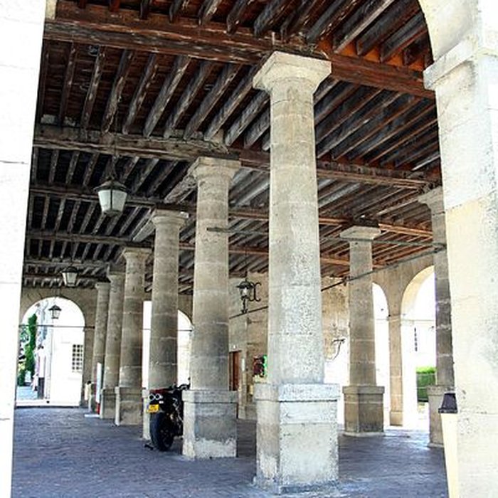 Photo de Mairie et marché couvert de La Roche-Guyon