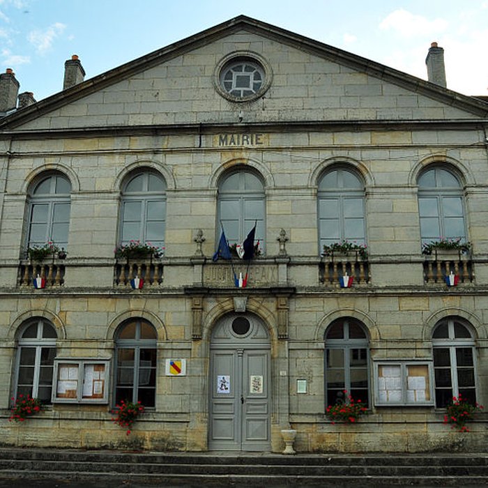 Photo de Mairie, justice de paix et école de Noroy-le-Bourg