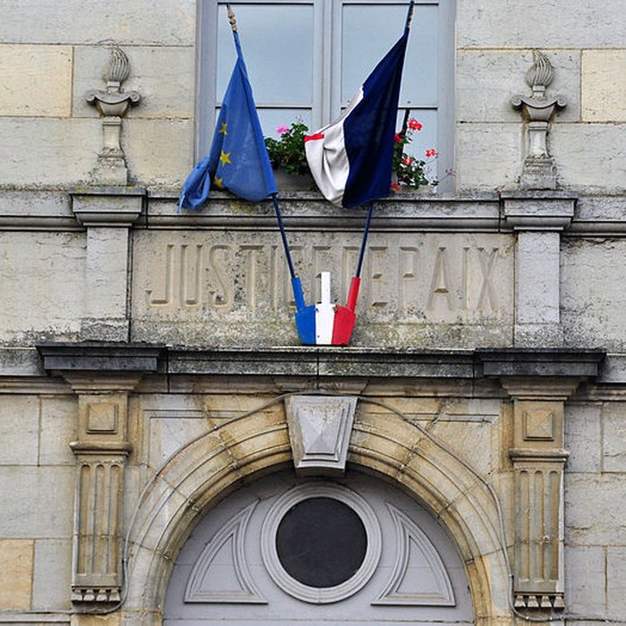 Photo de Mairie, justice de paix et école de Noroy-le-Bourg