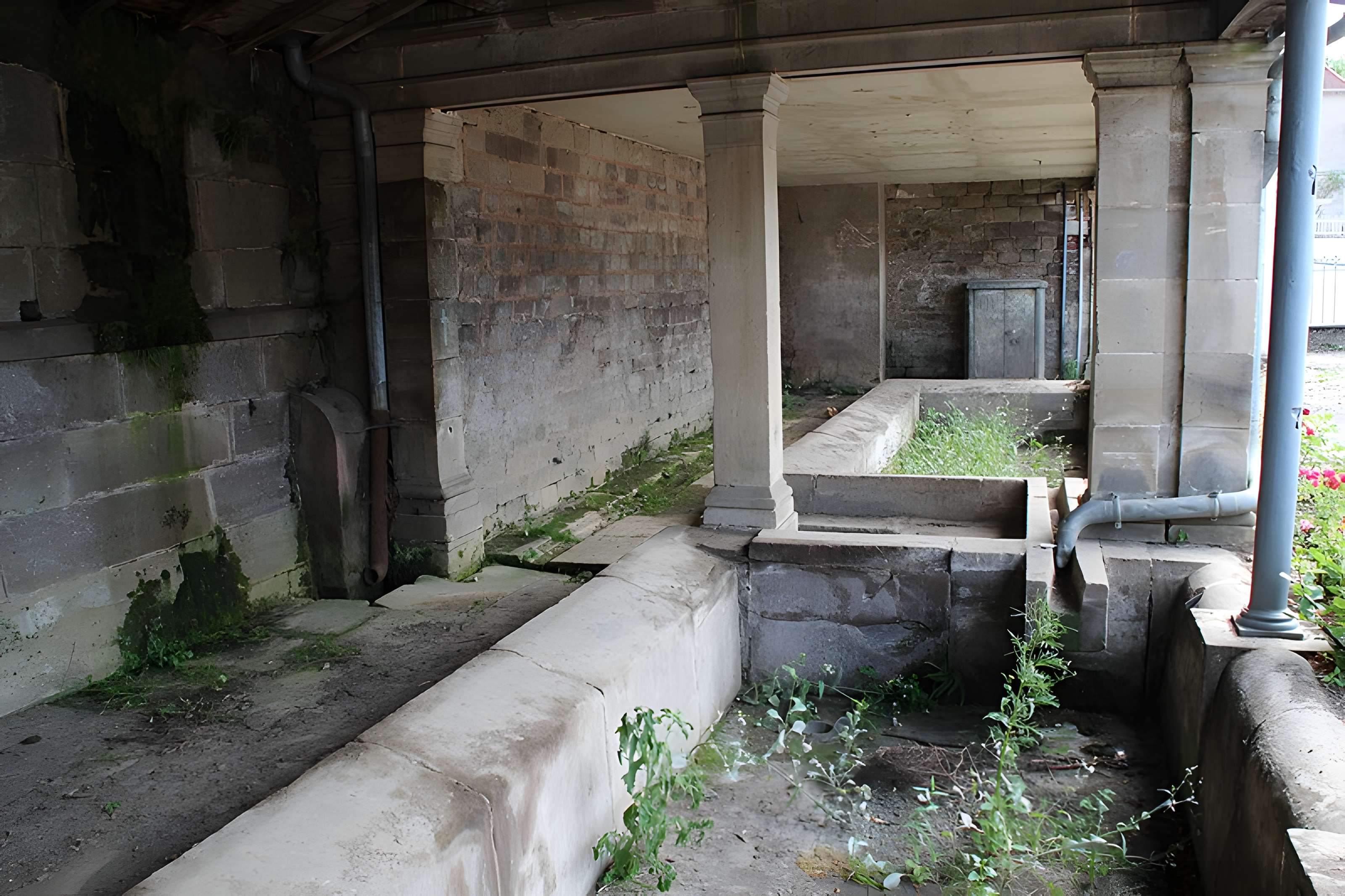 Mairie-lavoir de Bouligney