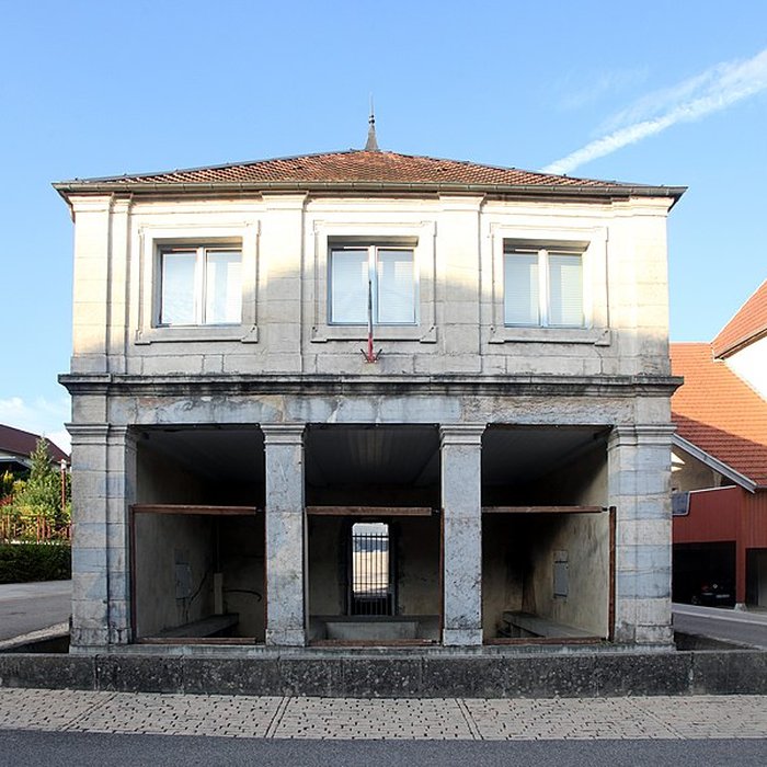 Photo de Mairie-lavoir de Gennes