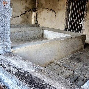 Mairie-lavoir de Gennes