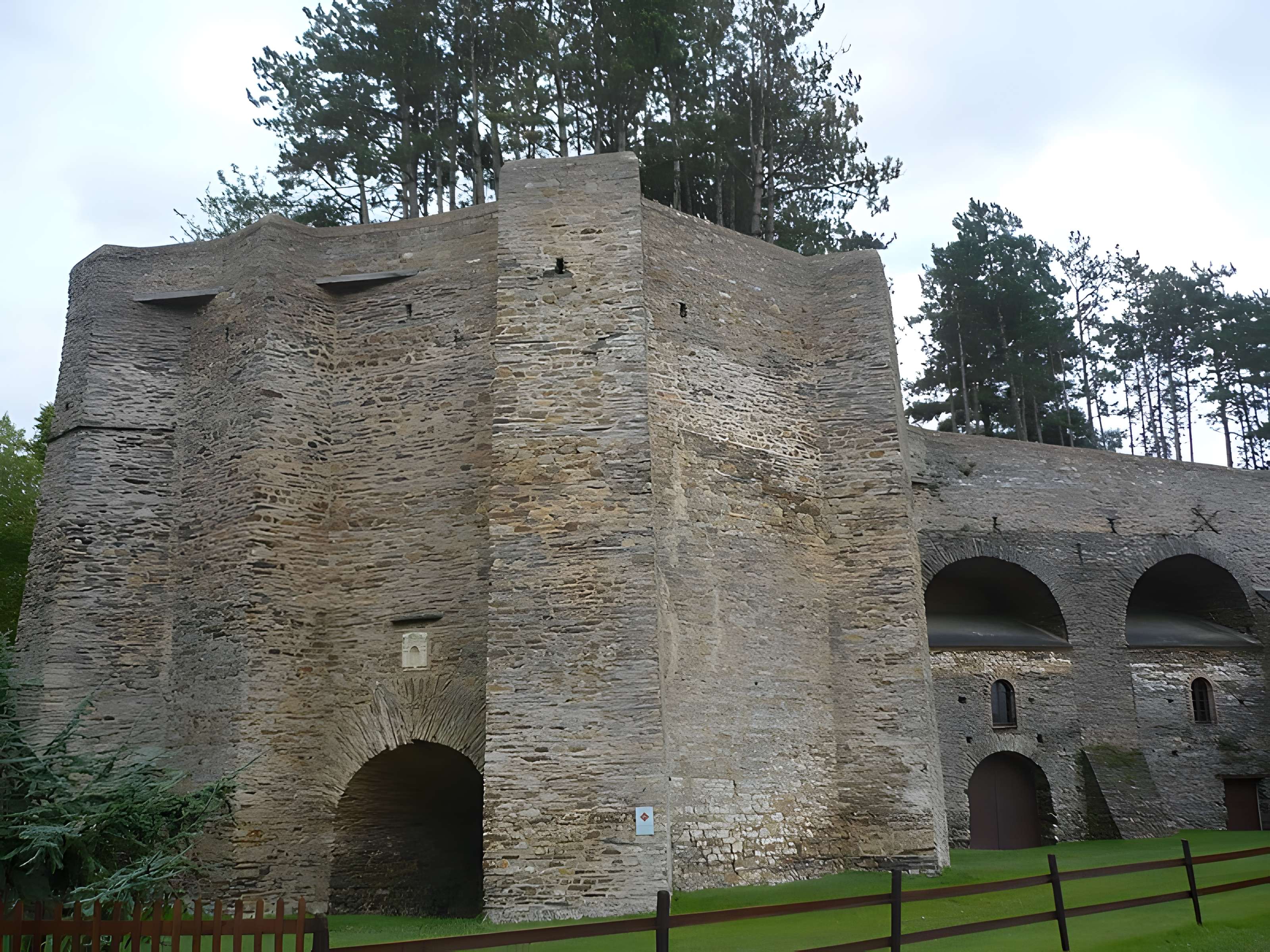 Fours à chaux de la Veurière et rampe d'accès