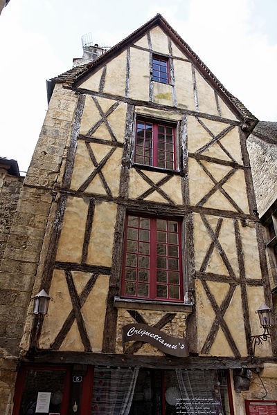 Photo de Maison à colombages, 5 Rue des Armes à Sarlat-la-Canéda