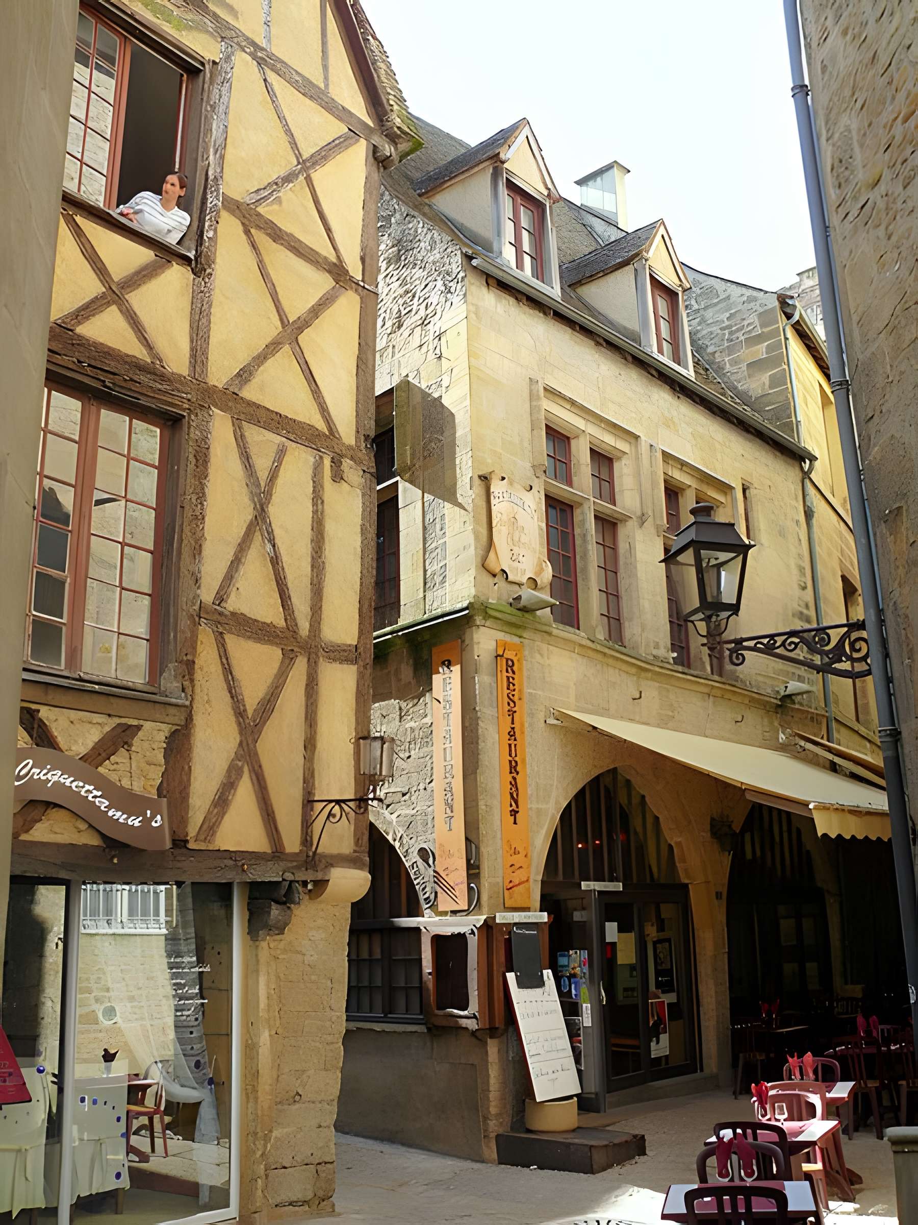 Maison à colombages, 5 Rue des Armes à Sarlat-la-Canéda