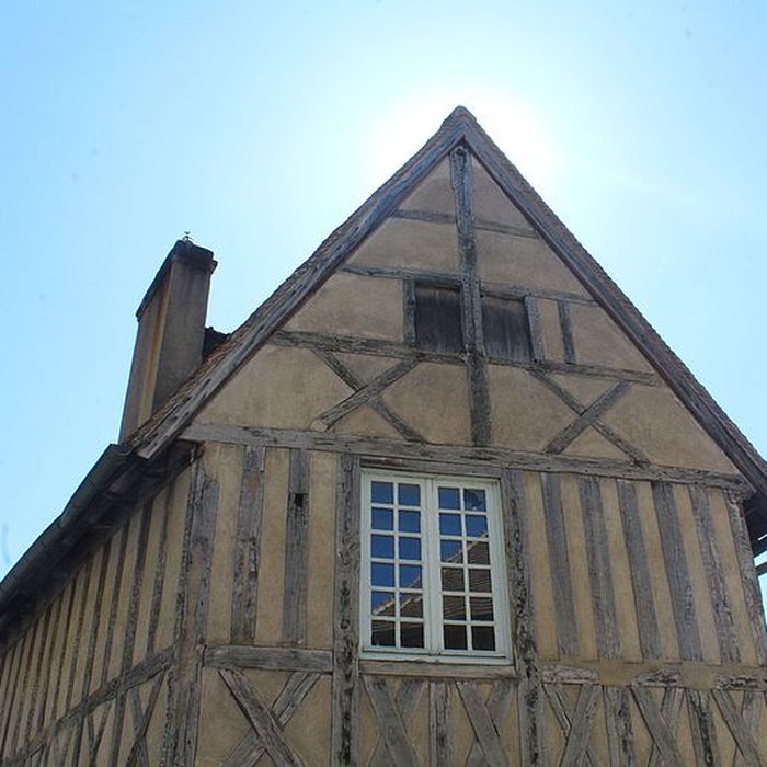 Photo de Maison à colombages, 6 Rue Notre-Dame à Autun