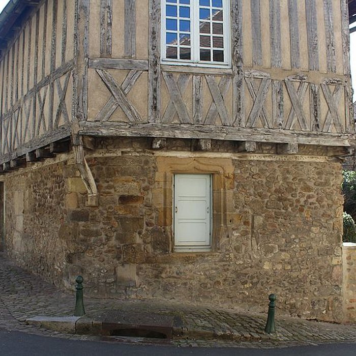 Photo de Maison à colombages, 6 Rue Notre-Dame à Autun