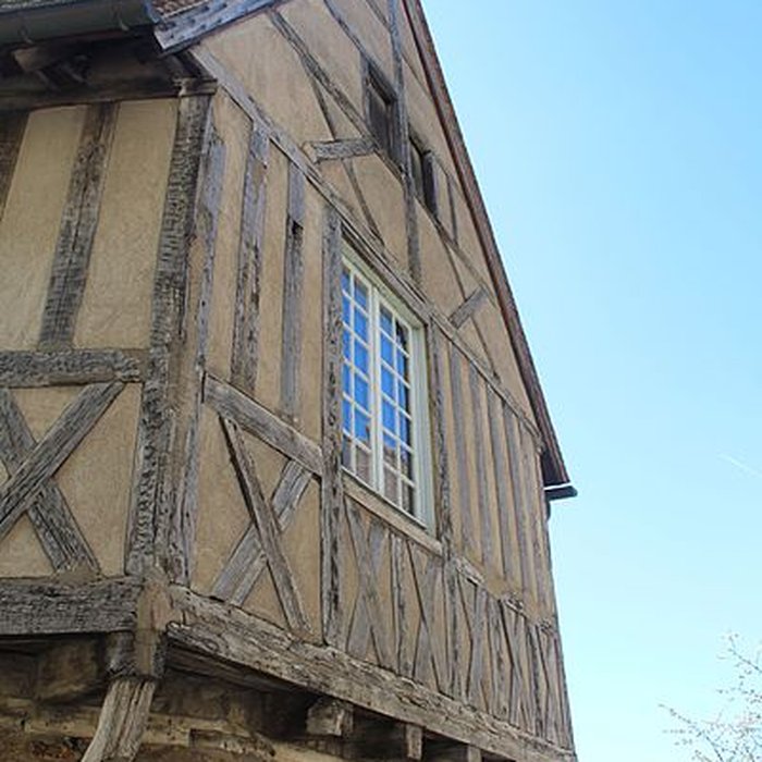 Photo de Maison à colombages, 6 Rue Notre-Dame à Autun