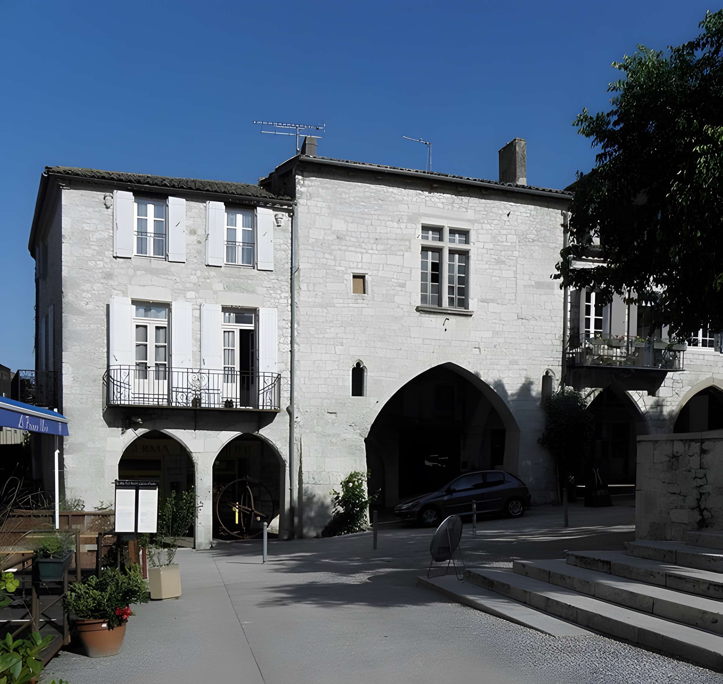 Maison à cornières à Monflanquin 