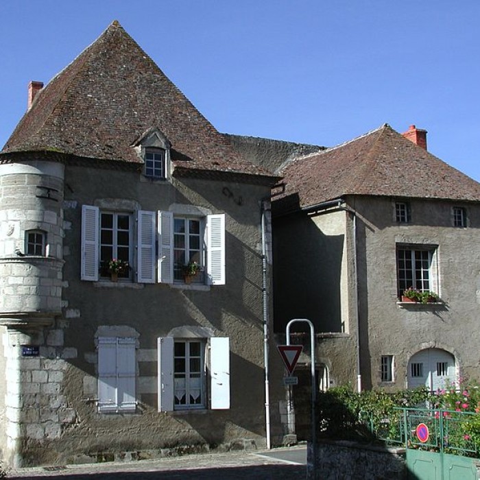 Photo de Maison à échauguette à Ébreuil