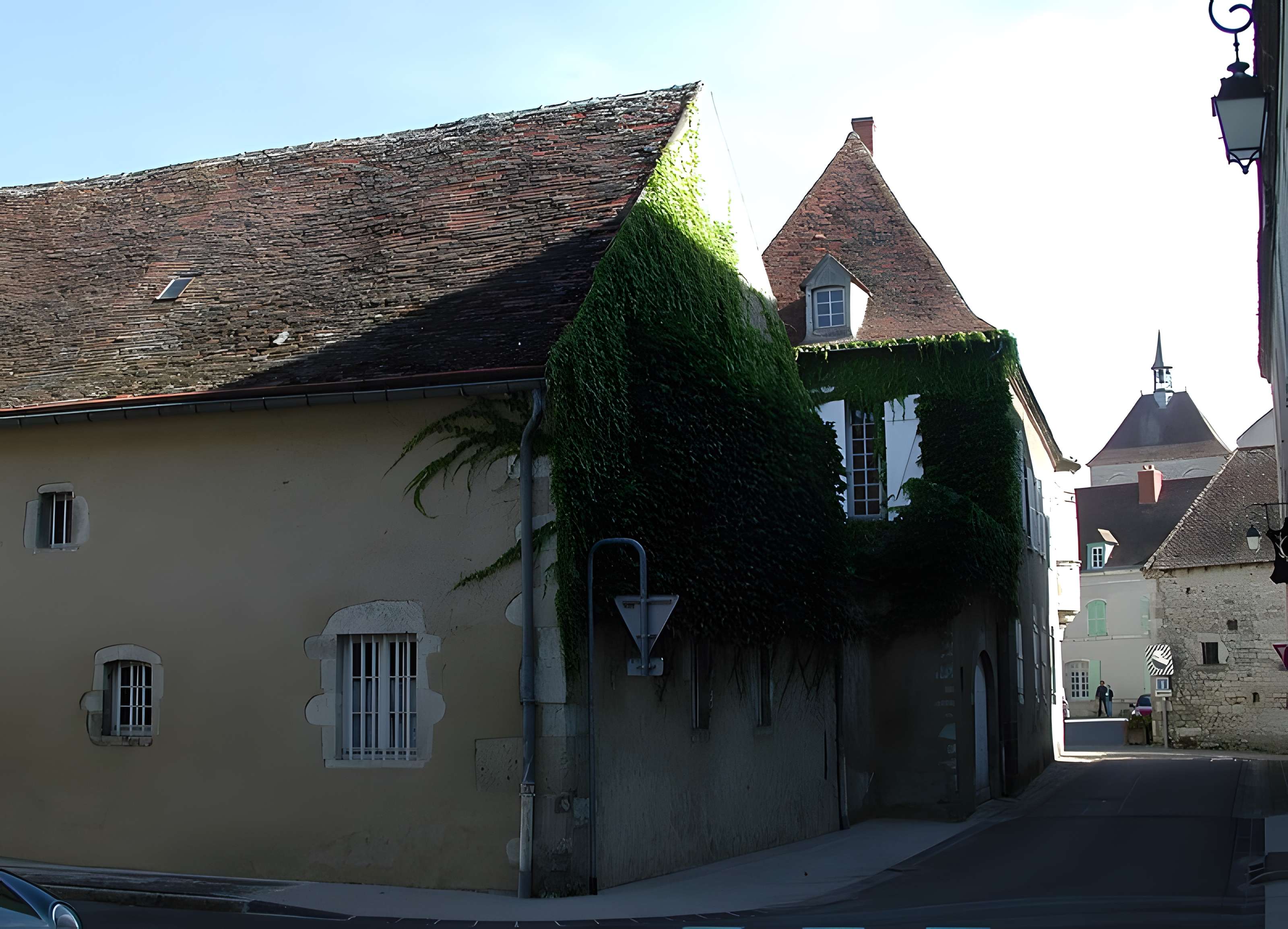 Maison à échauguette à Ébreuil