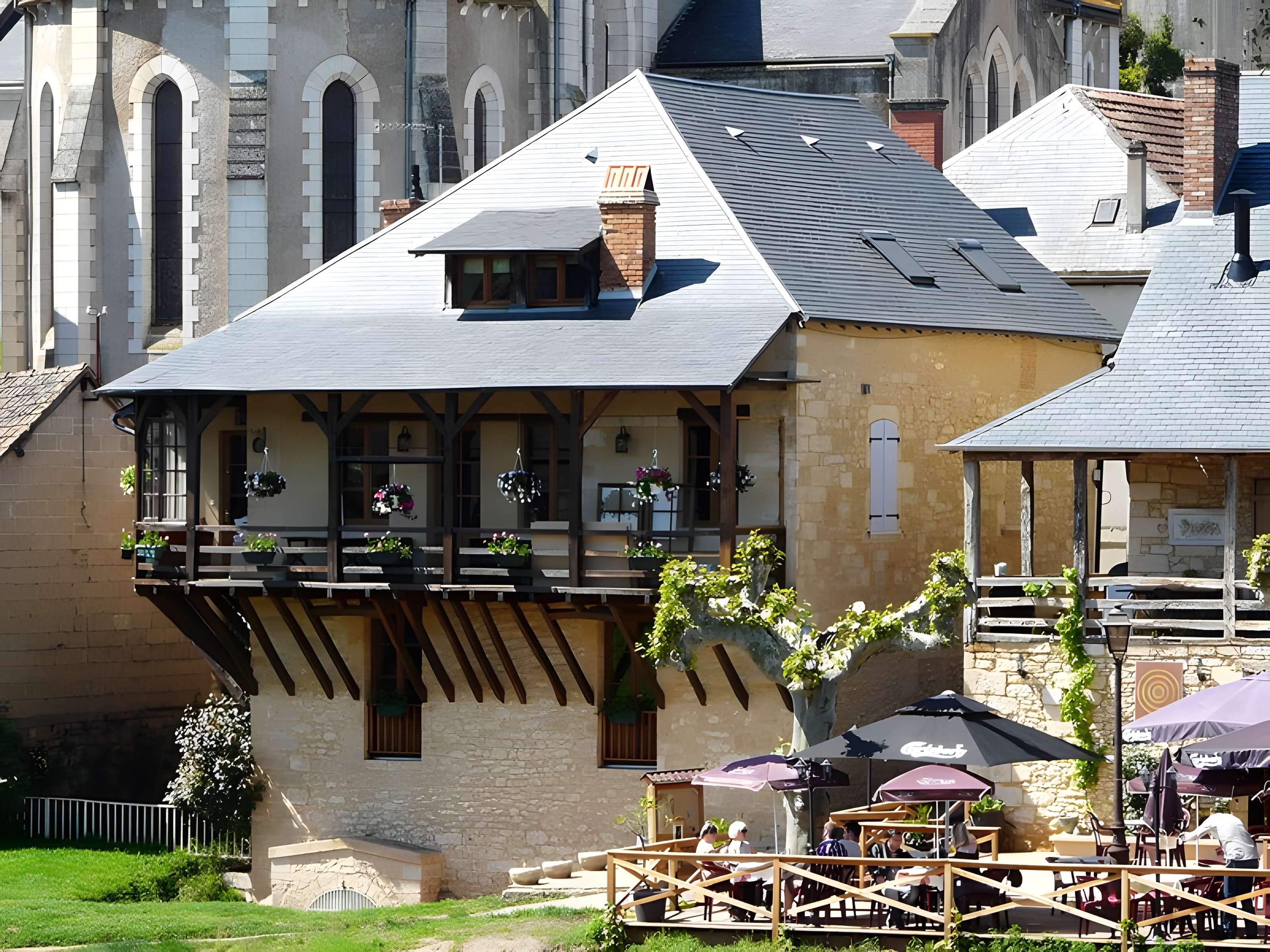 Maison à galerie, Rue Laffite à Montignac