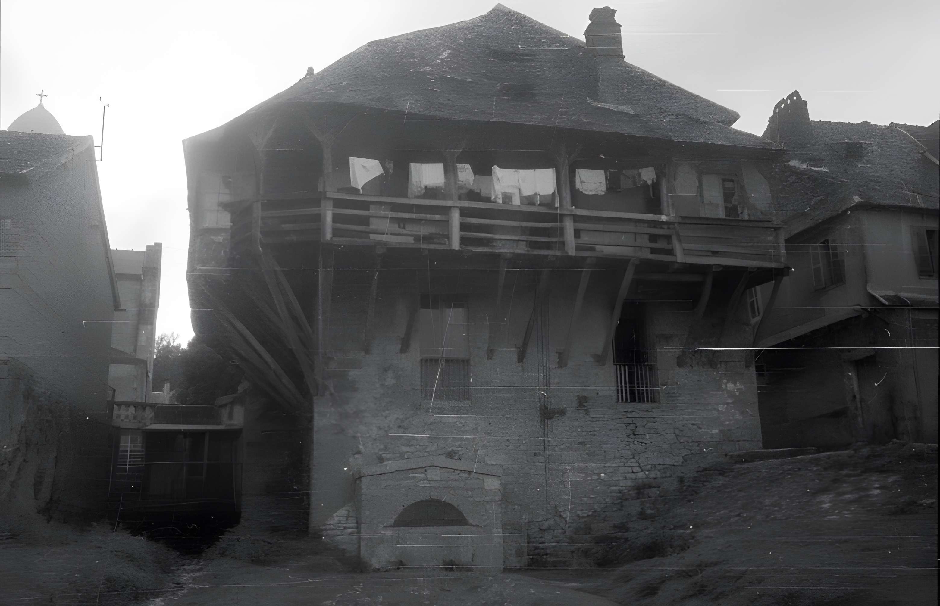Maison à galerie, Rue Laffite à Montignac