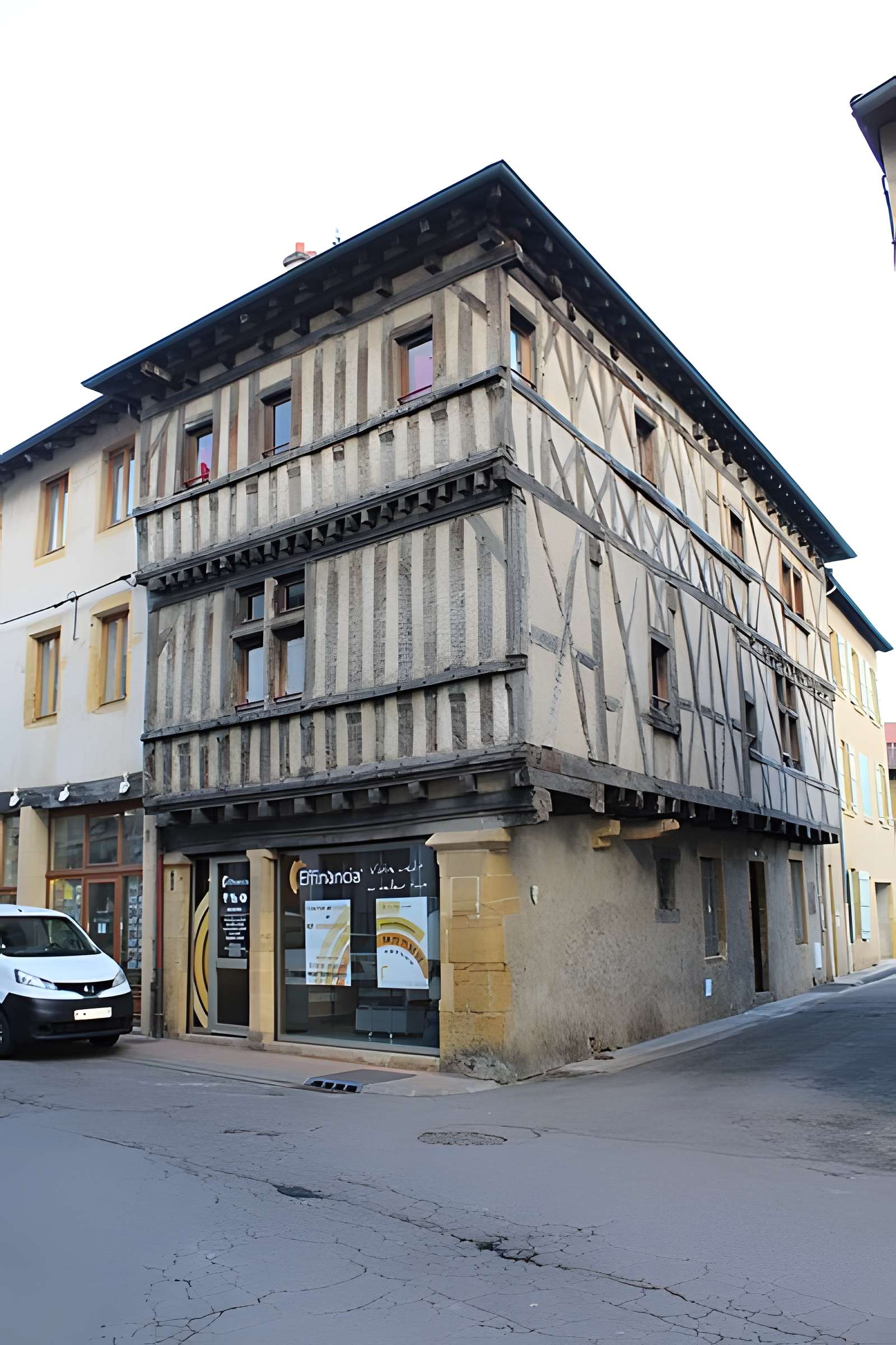 Maison à pans de bois, 11 Rue des Moulins à Charlieu
