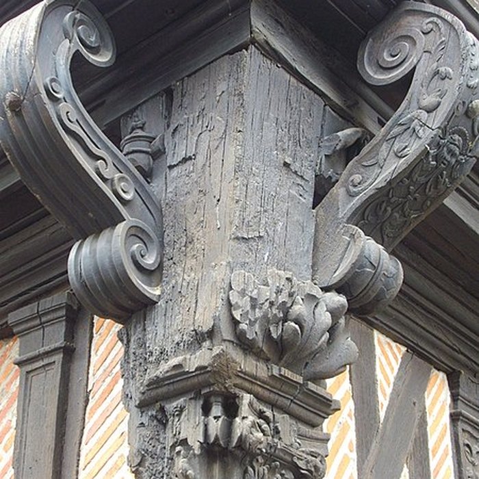 Photo de Maison à pans de bois, 12 Rue du Pont à Romorantin-Lanthenay