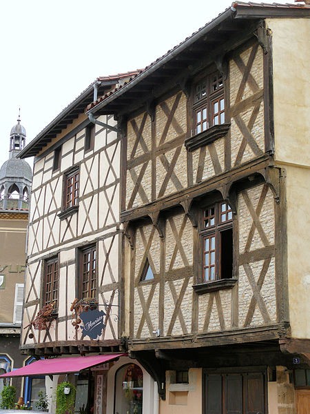 Photo de Maison à pans de bois, 3 Place Creux-du-Marché à Billom