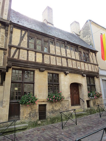 Photo de Maison à pans de bois, 3 Rue des Cuisiniers à Bayeux 