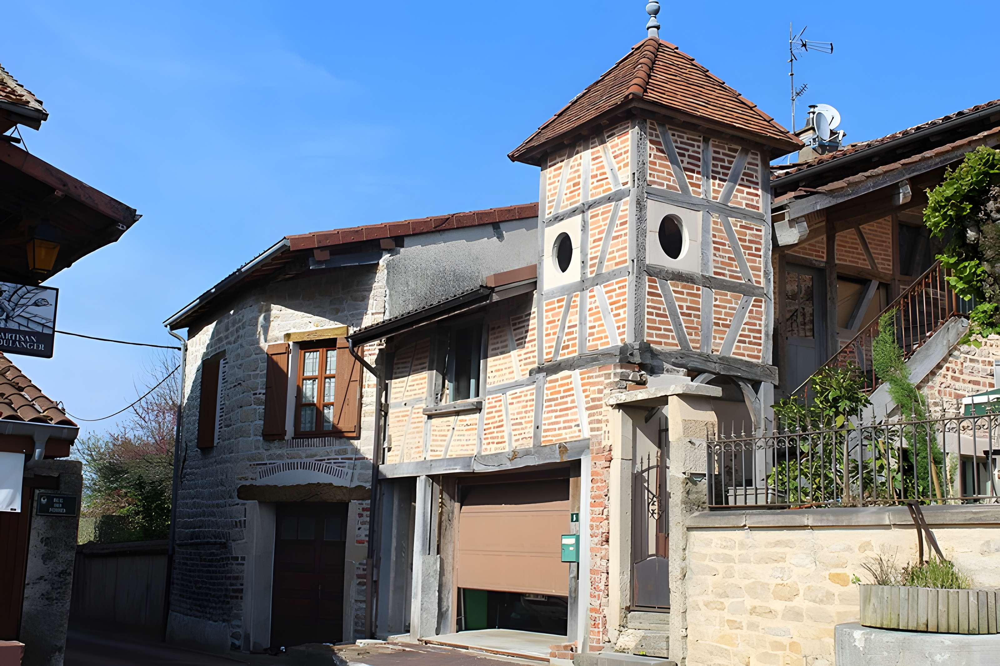 Maison à pans de bois, 3 Rue Saint-Loup à Romenay