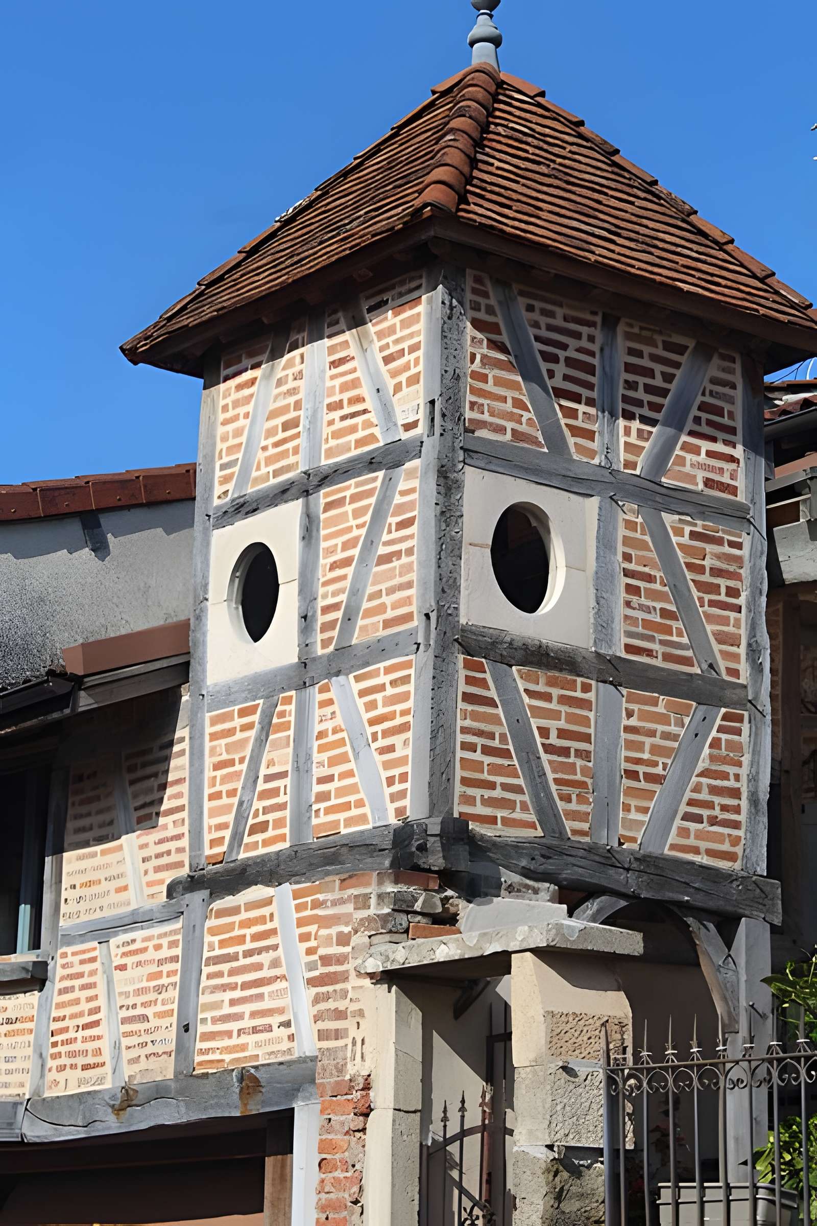 Maison à pans de bois, 3 Rue Saint-Loup à Romenay