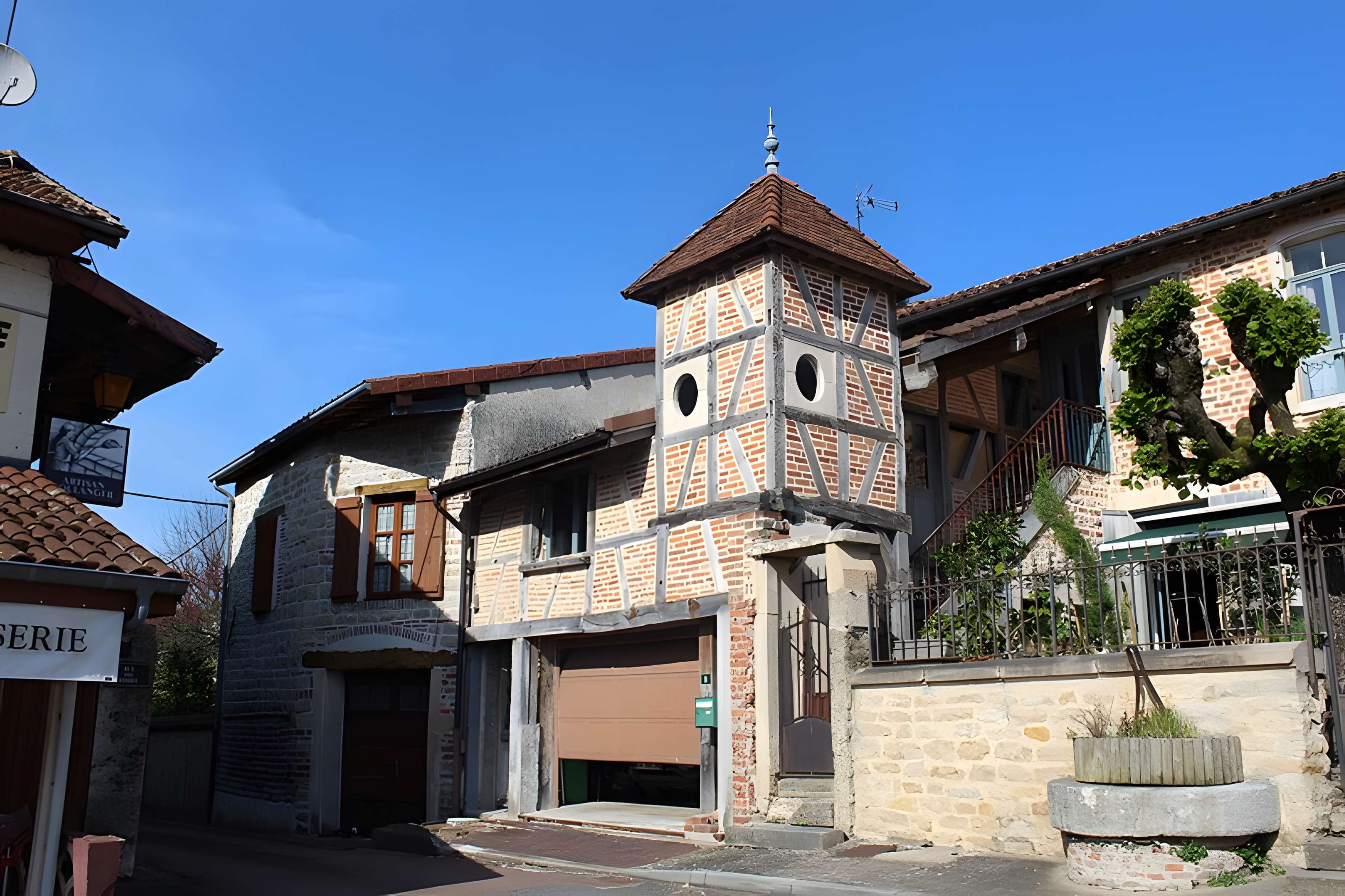 Maison à pans de bois, 3 Rue Saint-Loup à Romenay