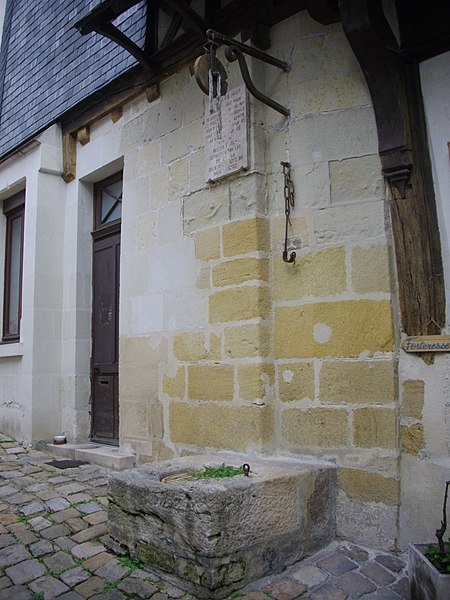 Maison à pans de bois, 34 Rue Voltaire à Chinon