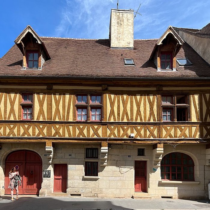 Photo de Maison à pans de bois, 37 Rue Jeannin à Dijon